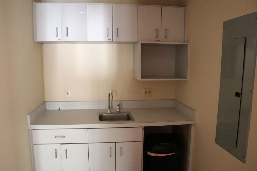 Sugar Creek Medical & Professional Center