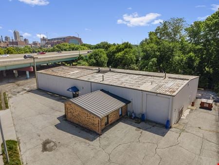 Preview of Industrial space for Rent at 1091 Kentucky Ave