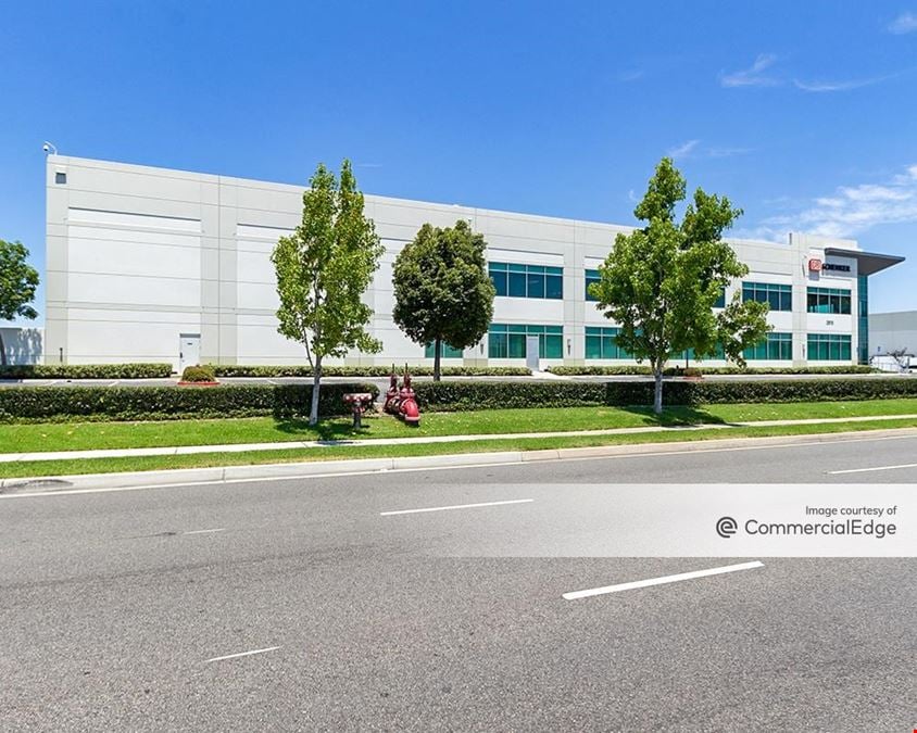 2815 West El Segundo Blvd