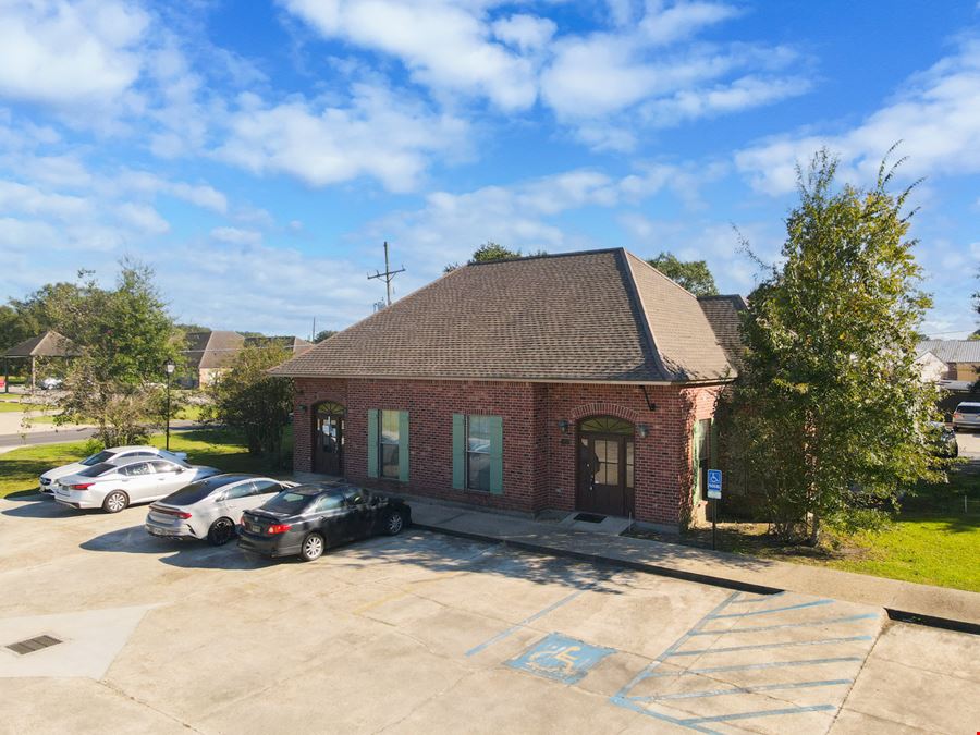Gonzales Garden Office Ideal for Owner Occupant or Investor