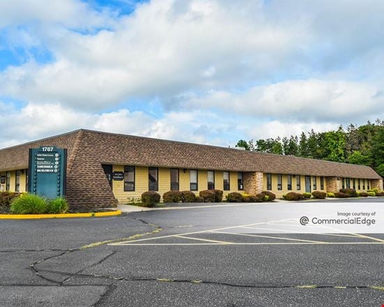 Preview of Office space for Rent at 1747 Veterans Memorial Hwy
