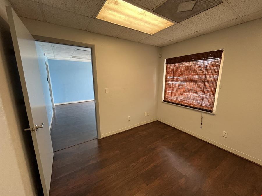 Industrial Office Warehouse 1500 sq ft