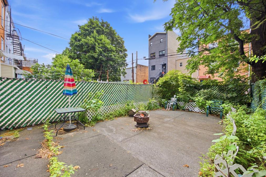 243 Woodbine St