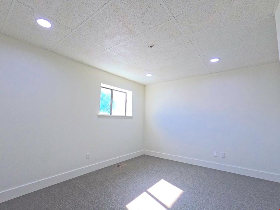 Rare 7,613 SF Owner-User Office/Warehouse
