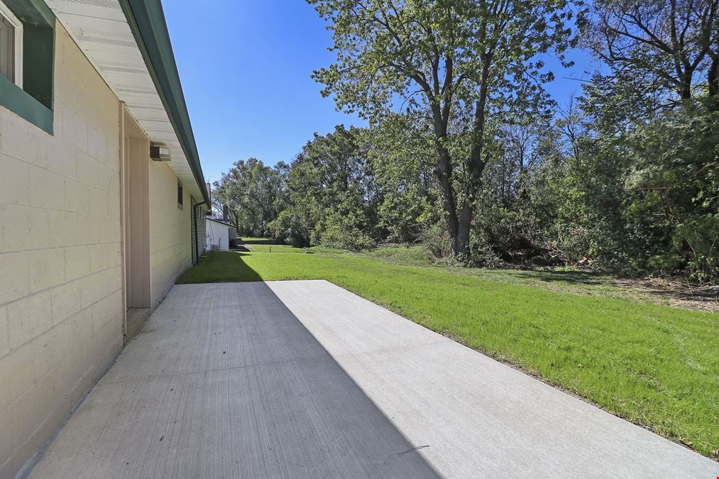 302 Old Green Bay Rd