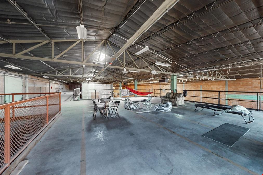TWO SUITE WAREHOUSE WITH MEGA ELECTRICITY