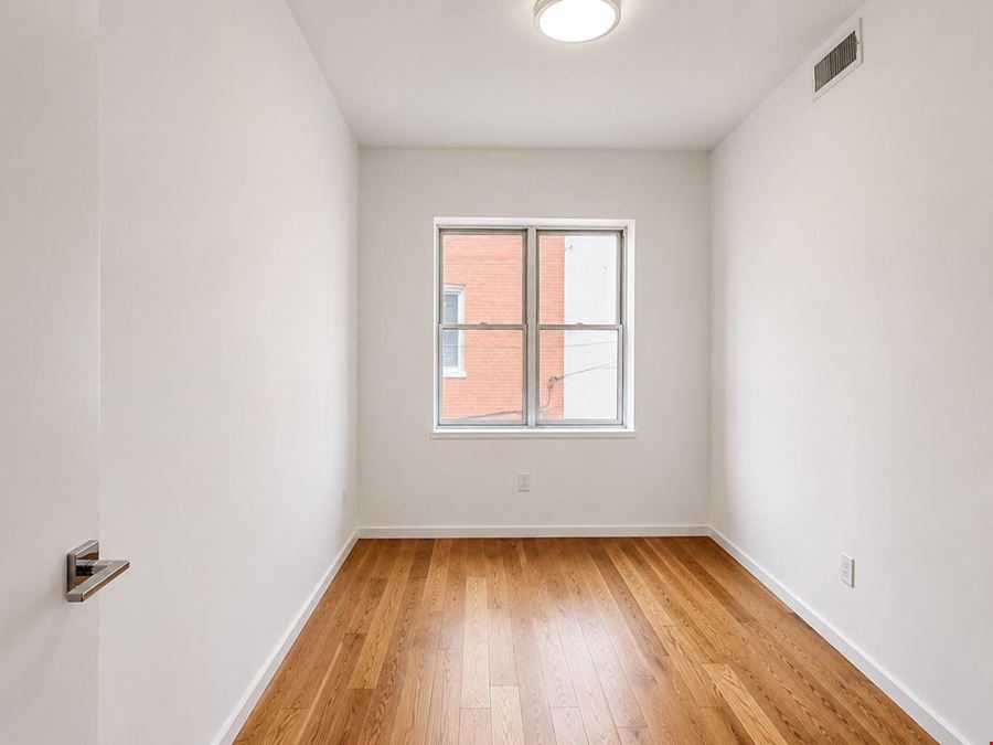 85 Rockaway Ave
