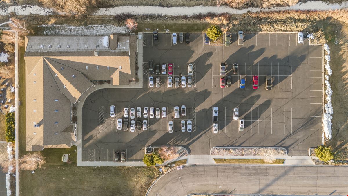 346 Grand Loop, Suite 180