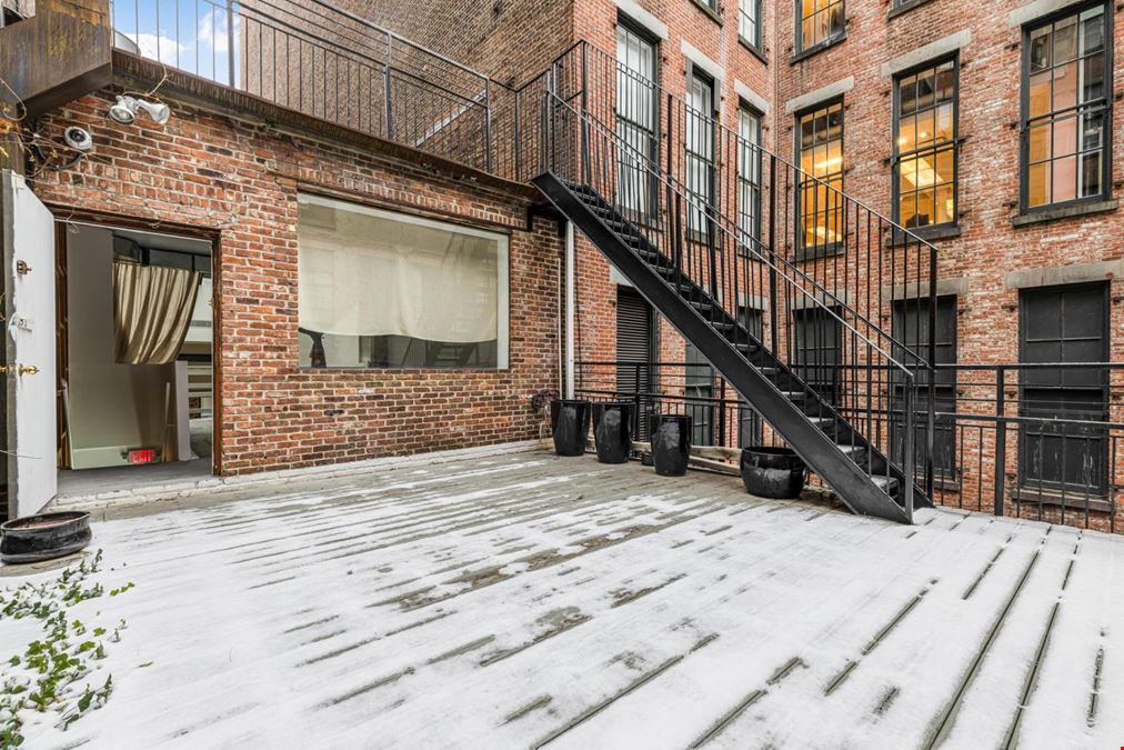 54 Crosby St