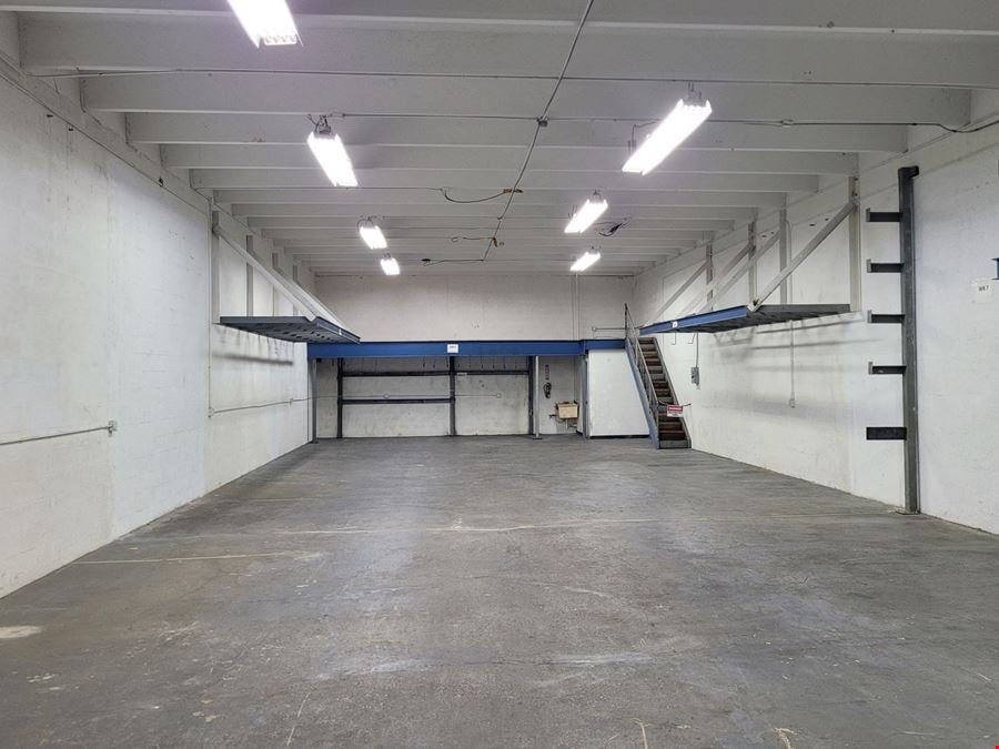 Cutler Bay Small Bay Warehouse Spaces