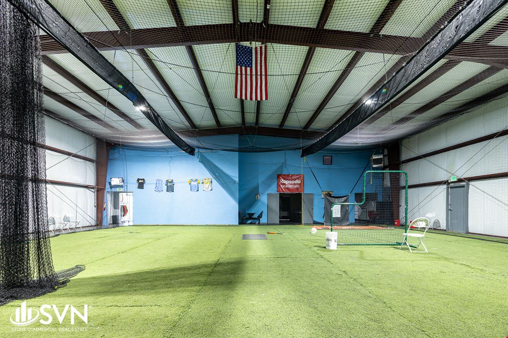 9,600 SF Flex Space For Sale
