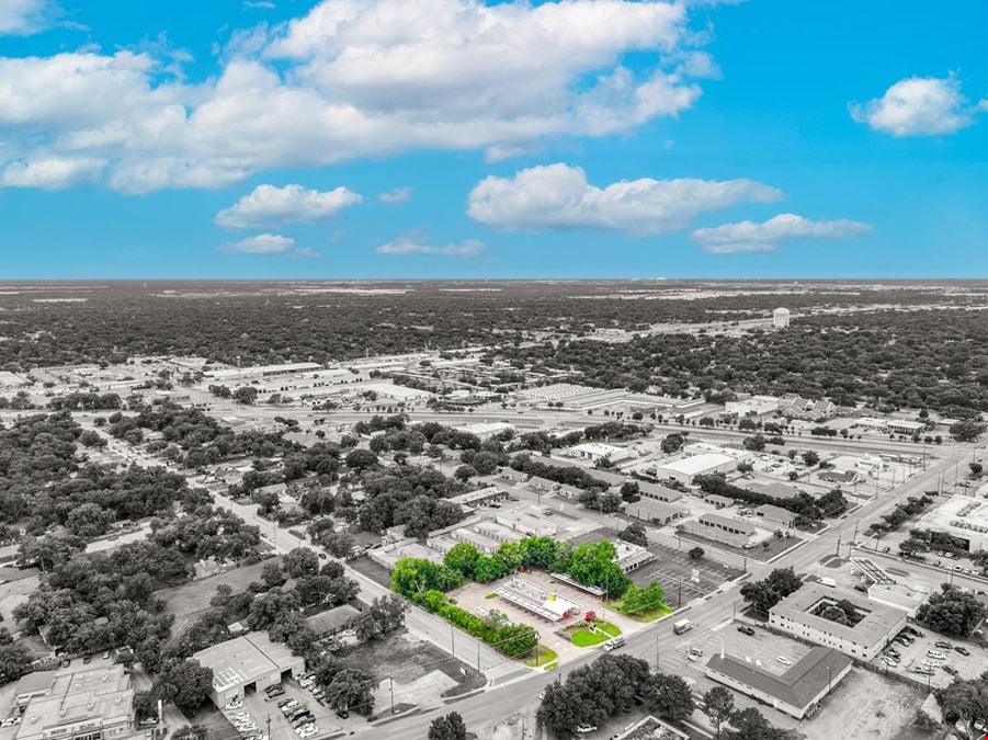 1,704 SF for Sale or Lease in Irving