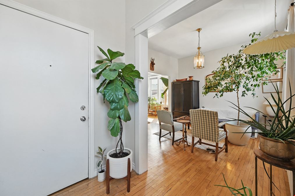 55 Barton Street West