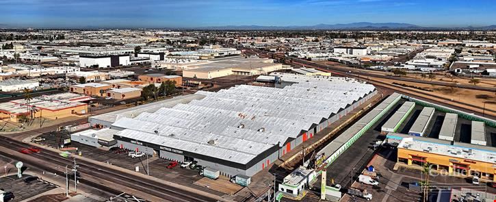 Industrial Building for Lease in Phoenix