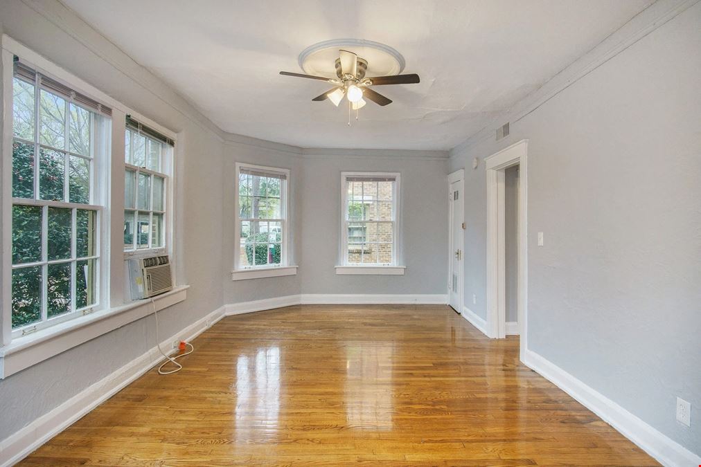 Sycamore Manor