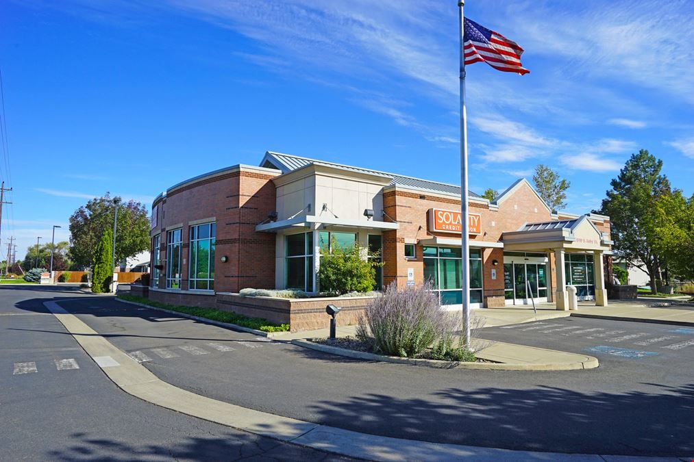 First Class Bank Building