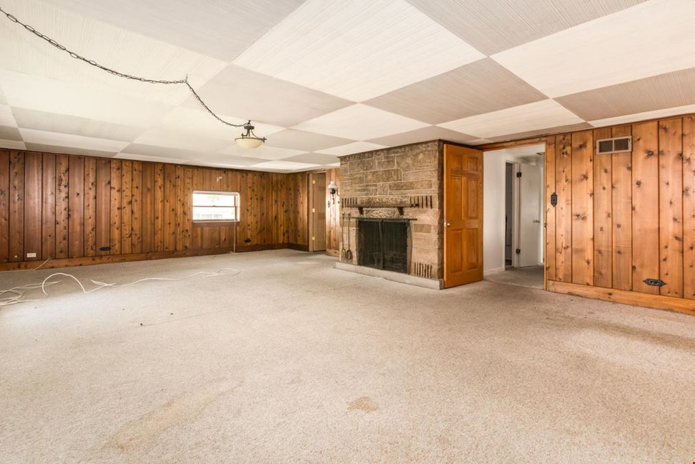 1330 Webford