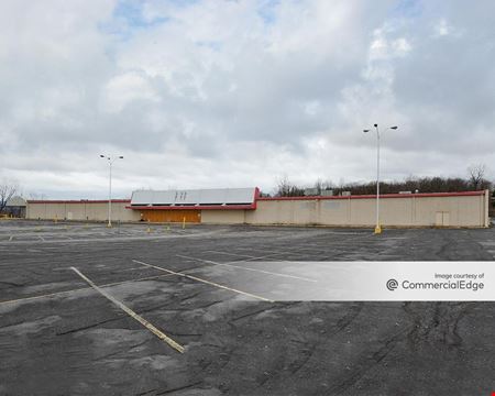 Preview of Retail space for Rent at 12501 Rockside Road