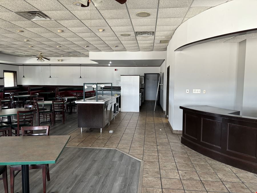 Move-in Ready Restaurant off I-39 in Oglesby