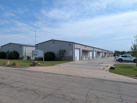 Preview of Industrial space for Rent at 323 N Industrial Dr 