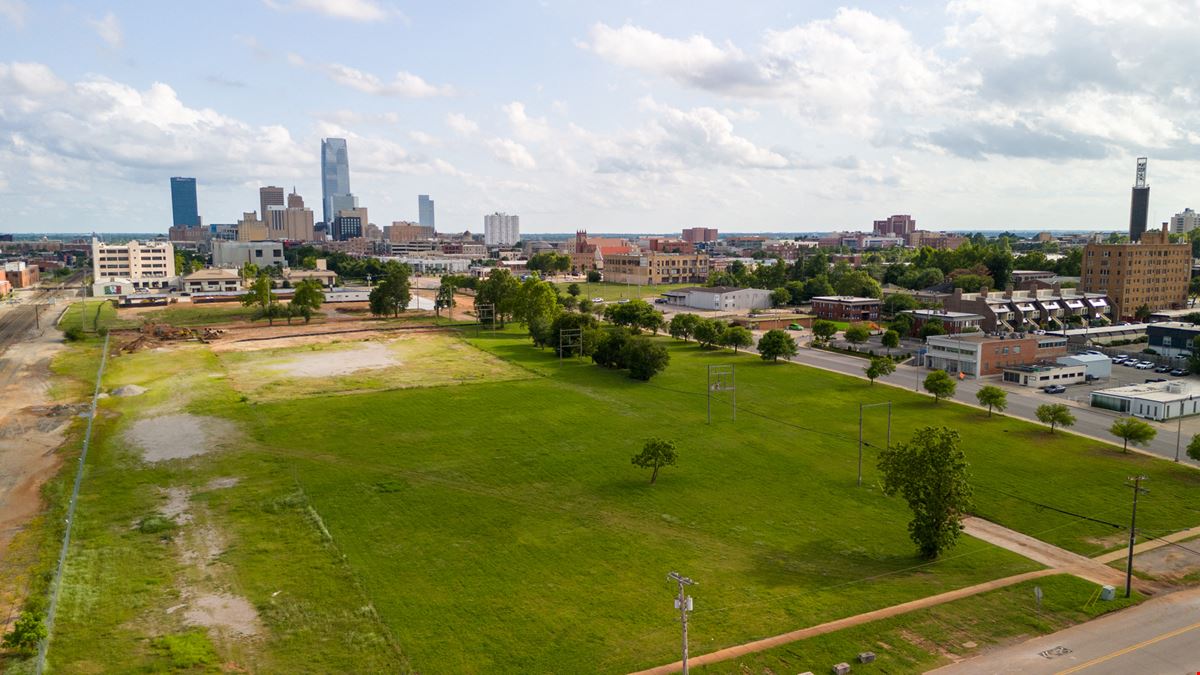 1500 Broadway Land