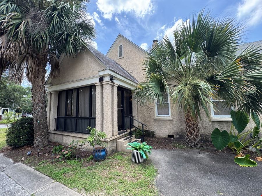 110 W Adair St