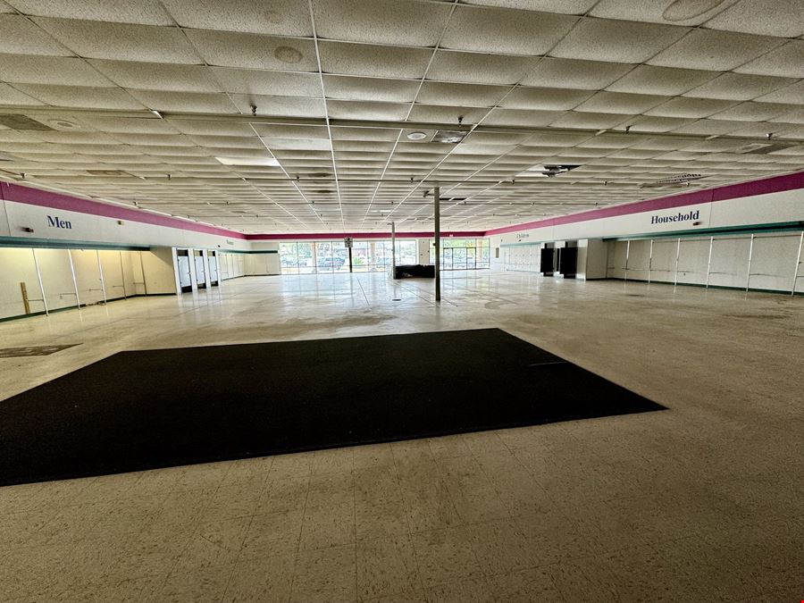 Gateway Village - Deland Retail Spaces For Lease