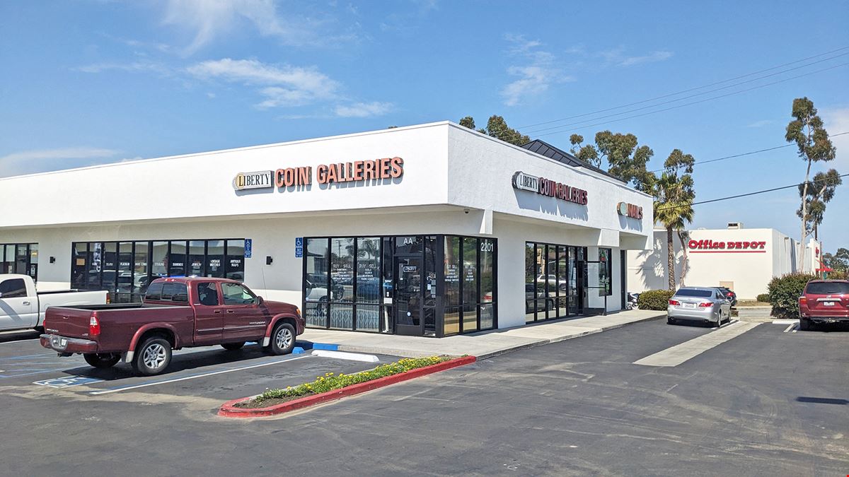 COSTCO ADJACENT RETAIL CENTER