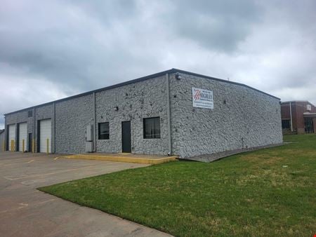 Preview of Industrial space for Rent at 913 N 17th St