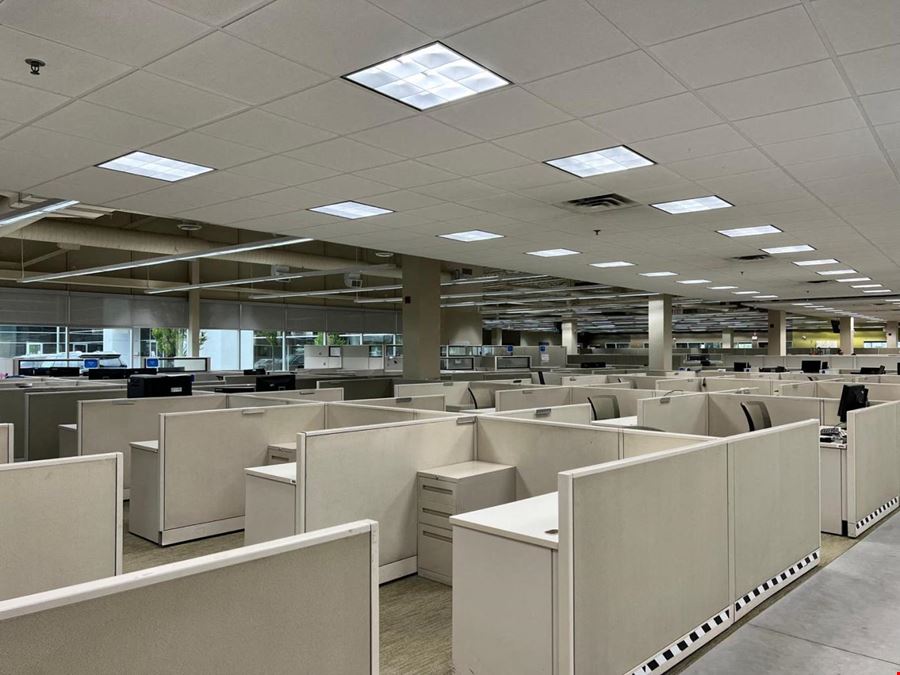48,470 sqft private office spaces for rent in Mississauga