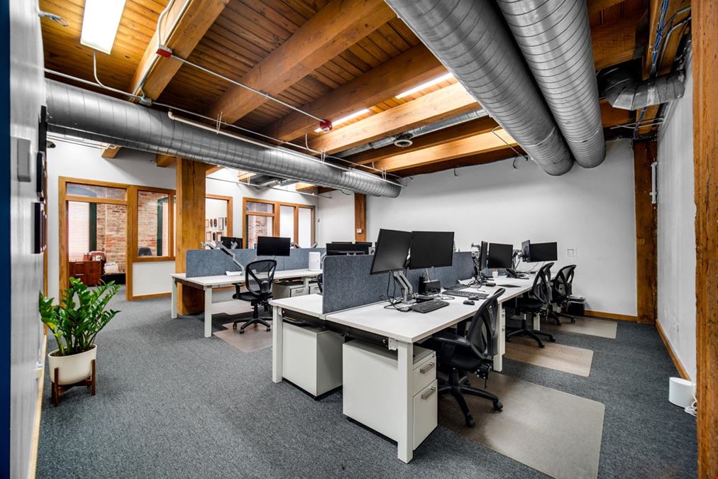 566 W Lake St, Suite 240, Chicago, IL 60661