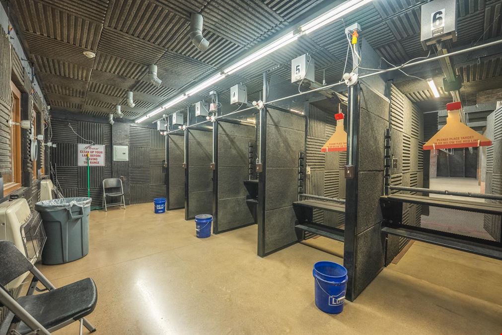 Barnett's Guns & Indoor Range