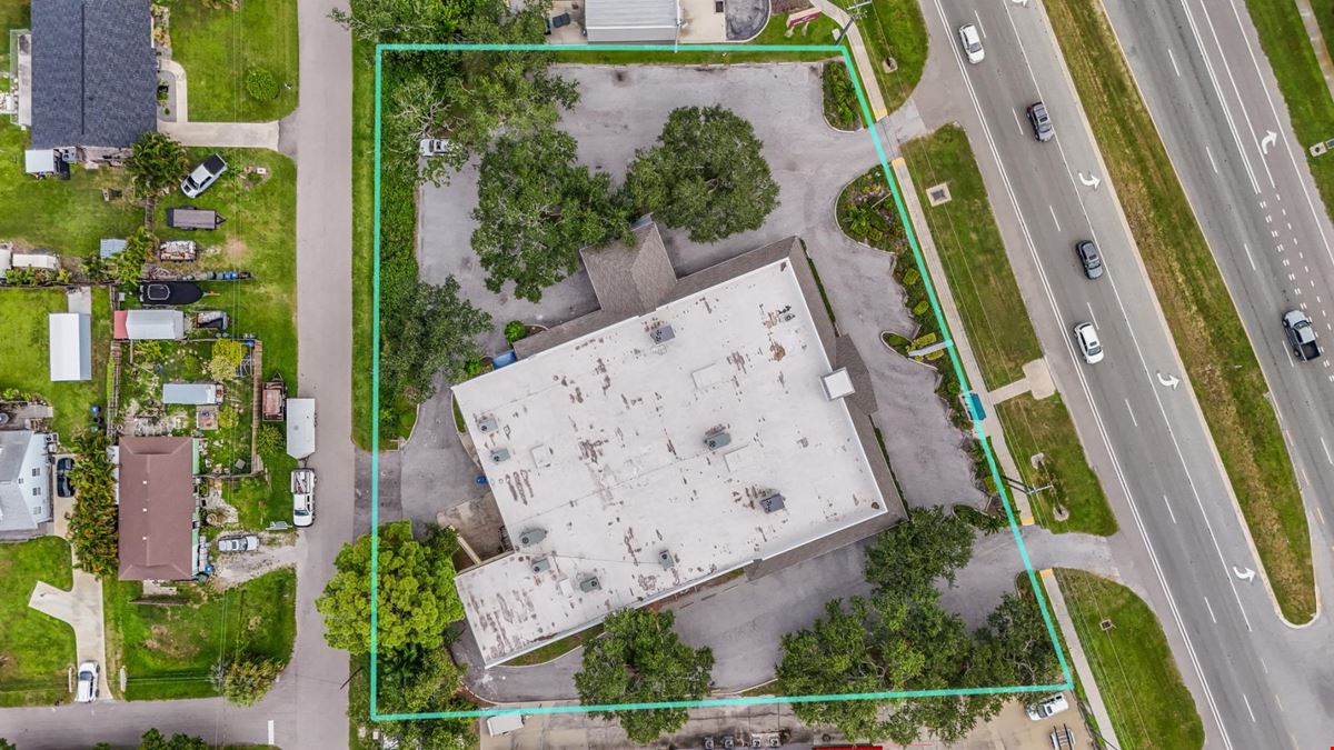 8660 S Tamiami Trail - 14,200/SF Office
