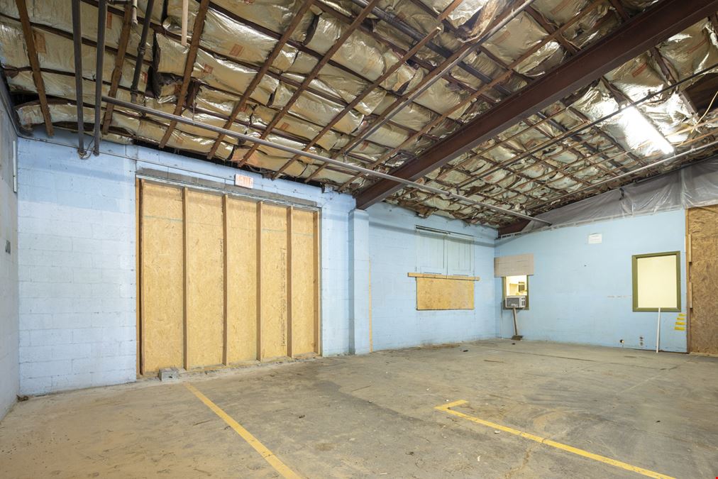 4,082 SF of Industrial Space in Lexington, KY