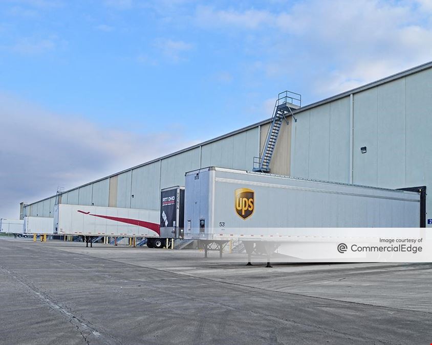 Turnpike Distribution Center