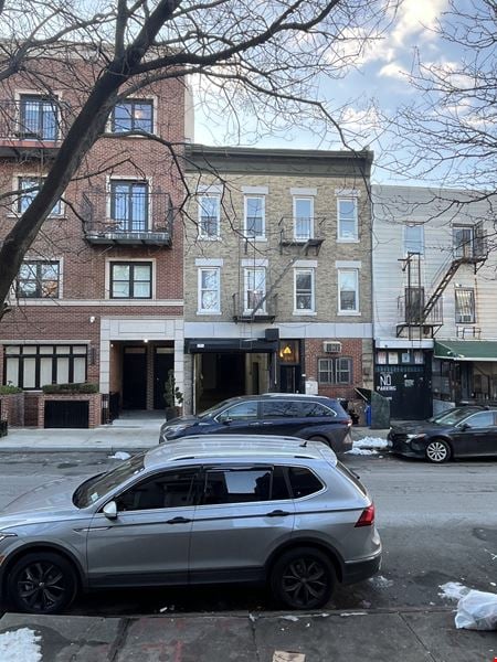 Preview of commercial space at 874 Kent Ave