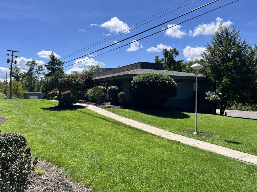 1900 Sleepy Hollow Rd