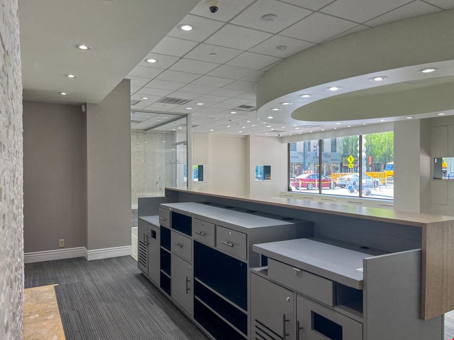 Iconic Retail Space in the Kahler Grand