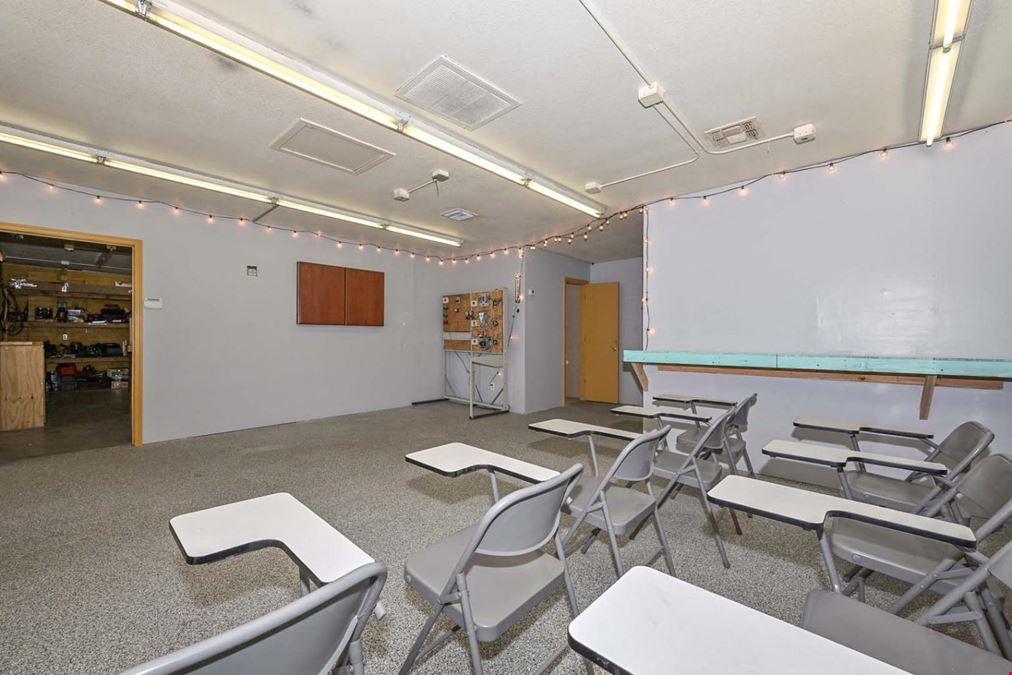 3 Suite Office Warehouse