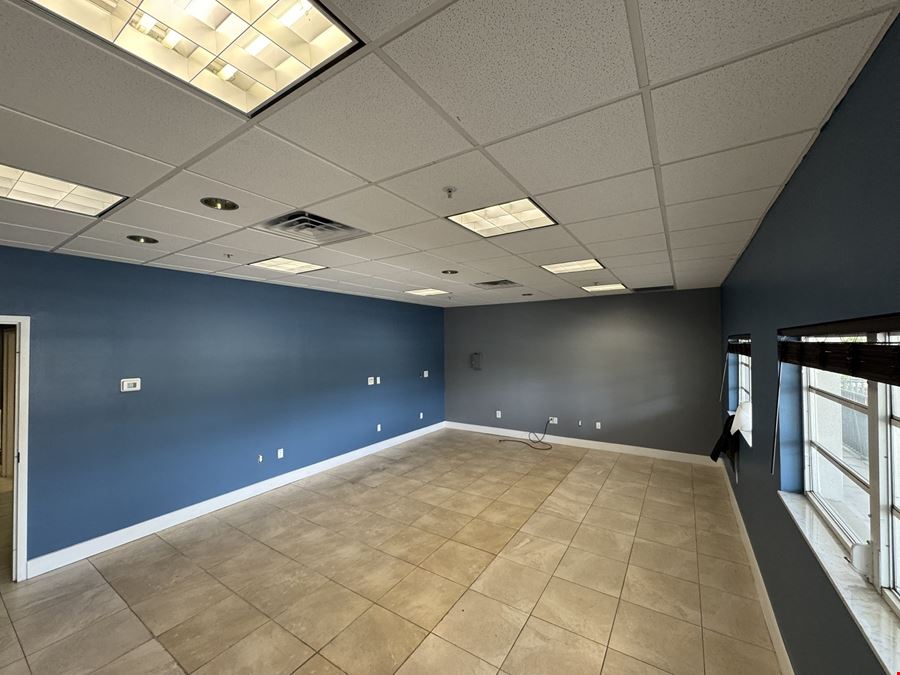 10,000 SF Industrial Flex Building