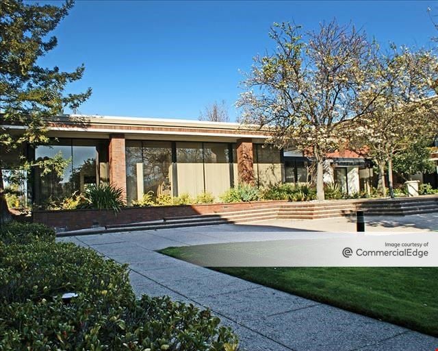 Sand Hill Commons