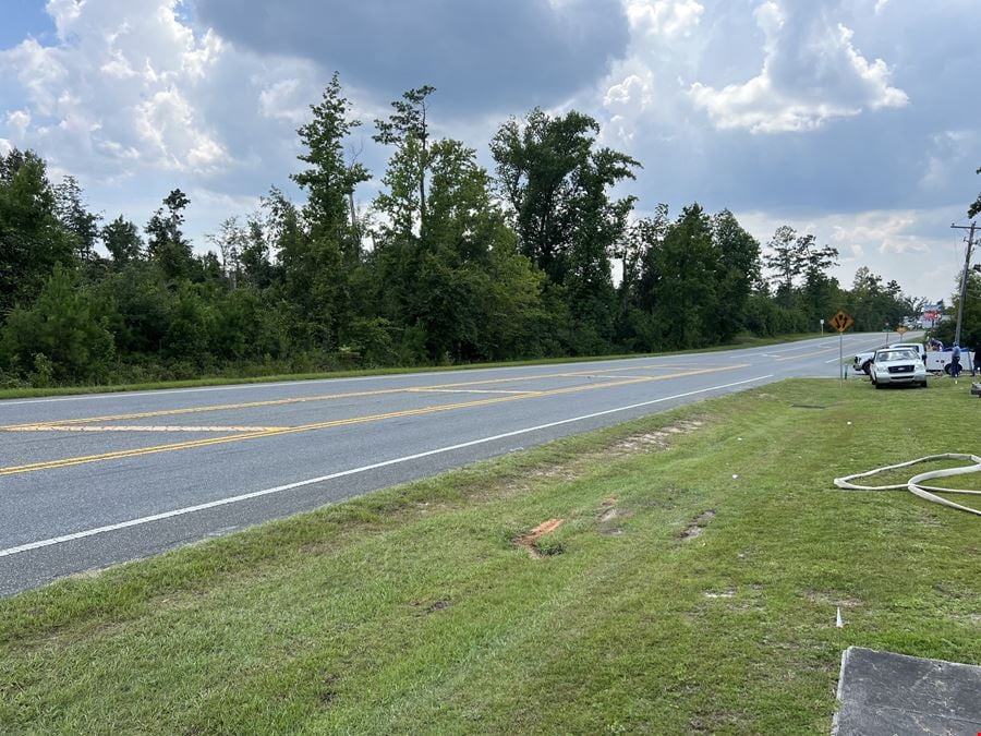 Commercial Land for Sale - 6.63 Acres on High-Traffic Hwy 90 in Marianna, FL