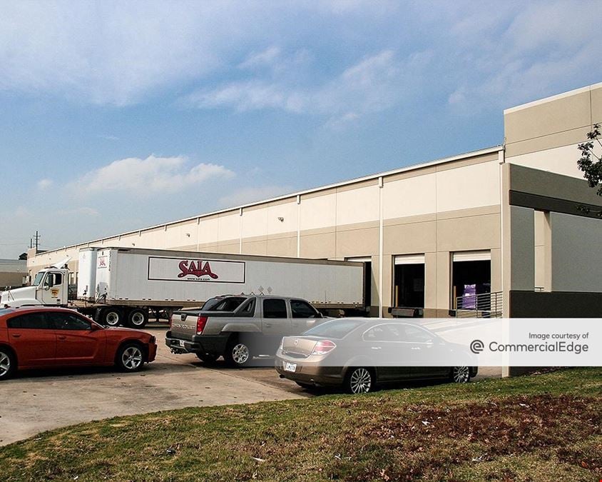 Beltway Crossing Center - Buildings 4 & 5