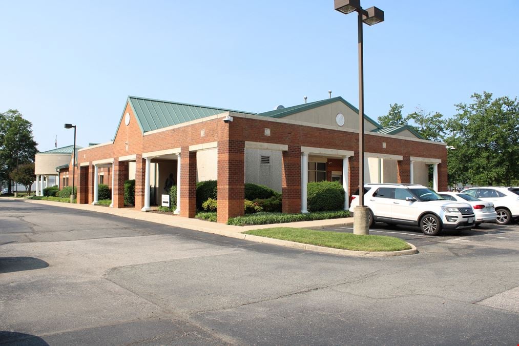 15,917 SF Building with Drive Thru