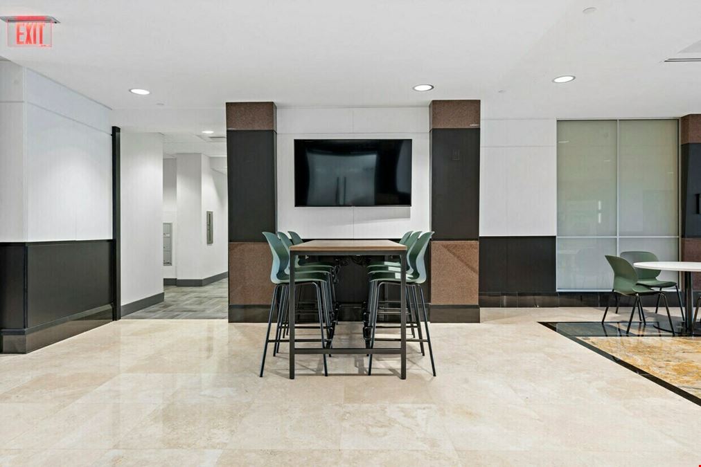 Fully Furnished Lakeview Office in Class A Building Sawgrass Corporate Park