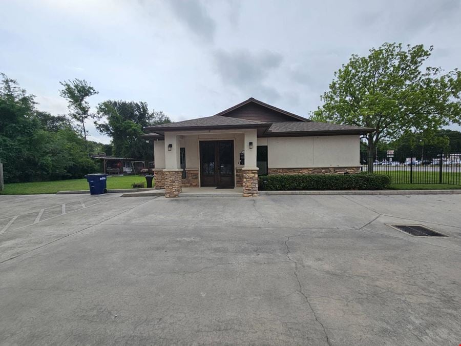 612 N TX HWY 3
