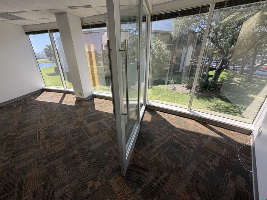 2099 SF Suite 250 Professional and Medical Office Space