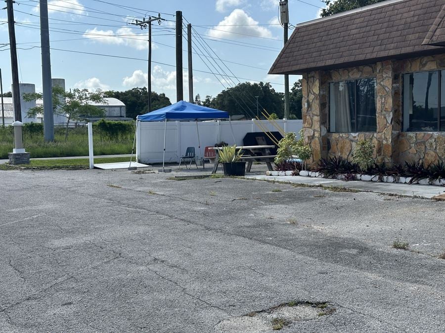 Lake Wales Mixed-Use Church & Retail Investment Property