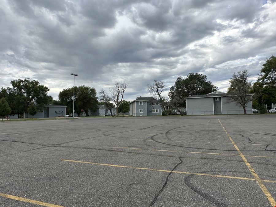 Western View Apartments