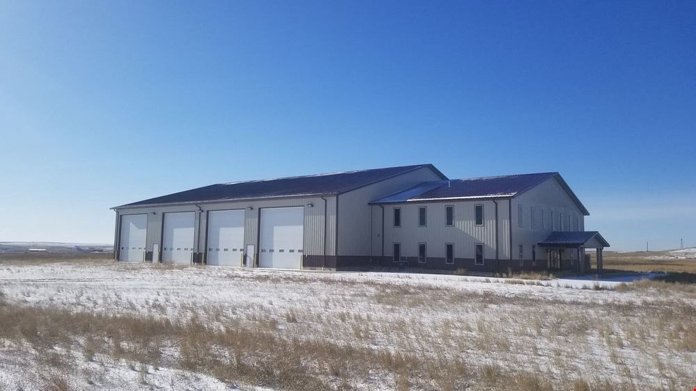 15,631 SF Industrial Shop & Office Near Davis Refinery